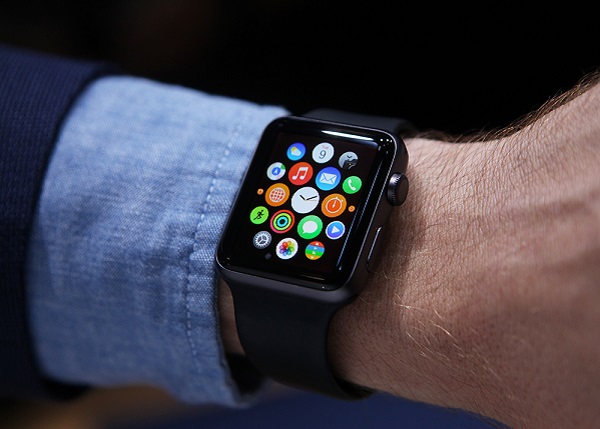 Pria Kanada Selamat dari Serangan Jantung Berkat Apple Watch